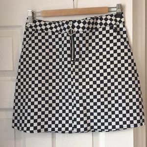 Checkerboard checkered skirt with zip front